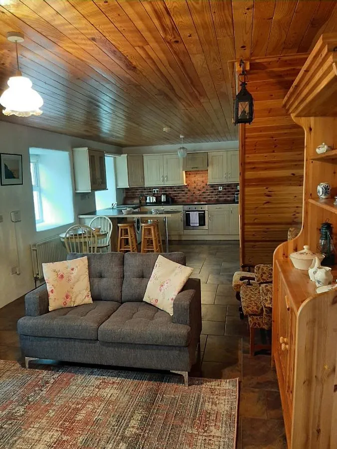 Traditional Cosy Cottage With Beautiful Views Westport
