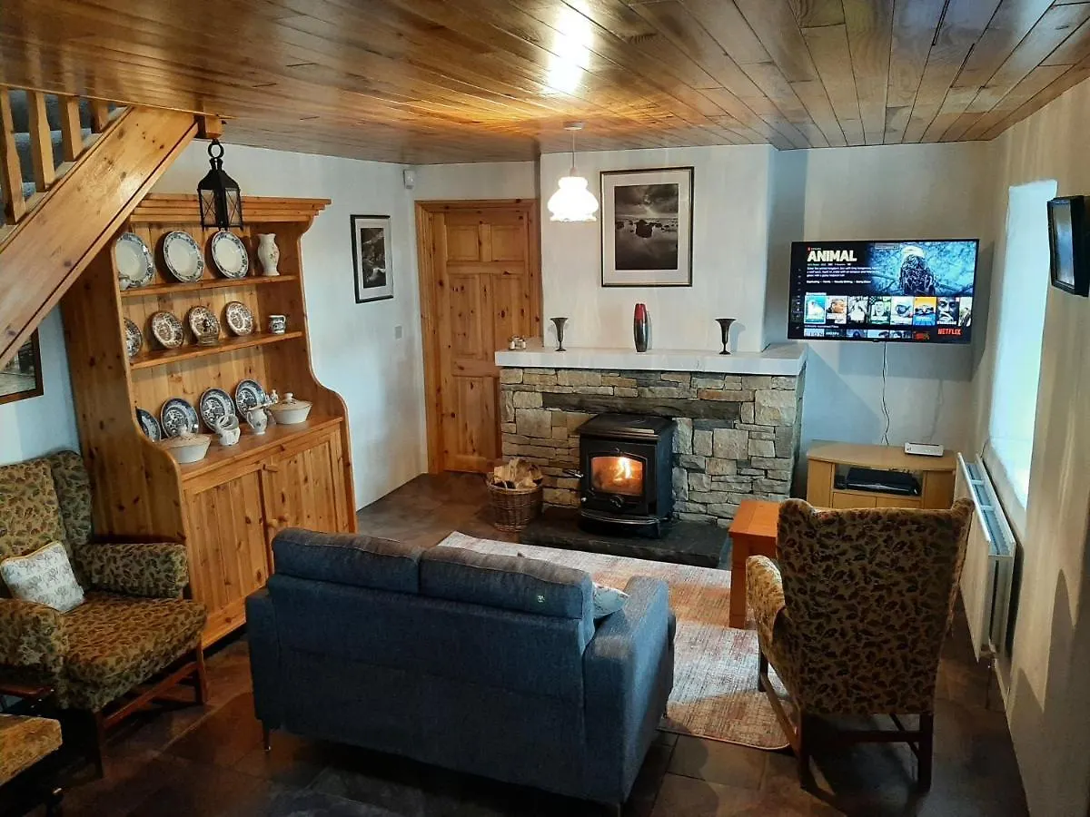 Traditional Cosy Cottage With Beautiful Views Westport Ireland